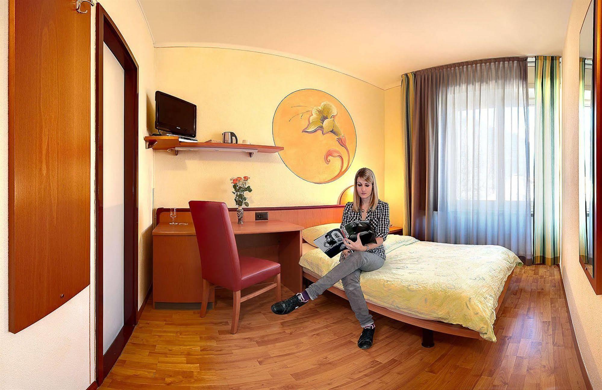 Al Giardinetto Hotel Biasca Exterior foto